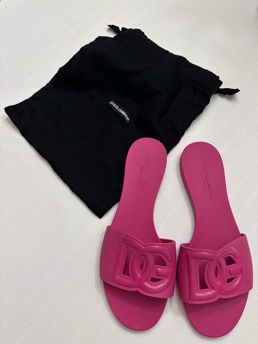 Dolce & Gabbana Hot Pink Logo Slide Sandals - Picture 2 of 11